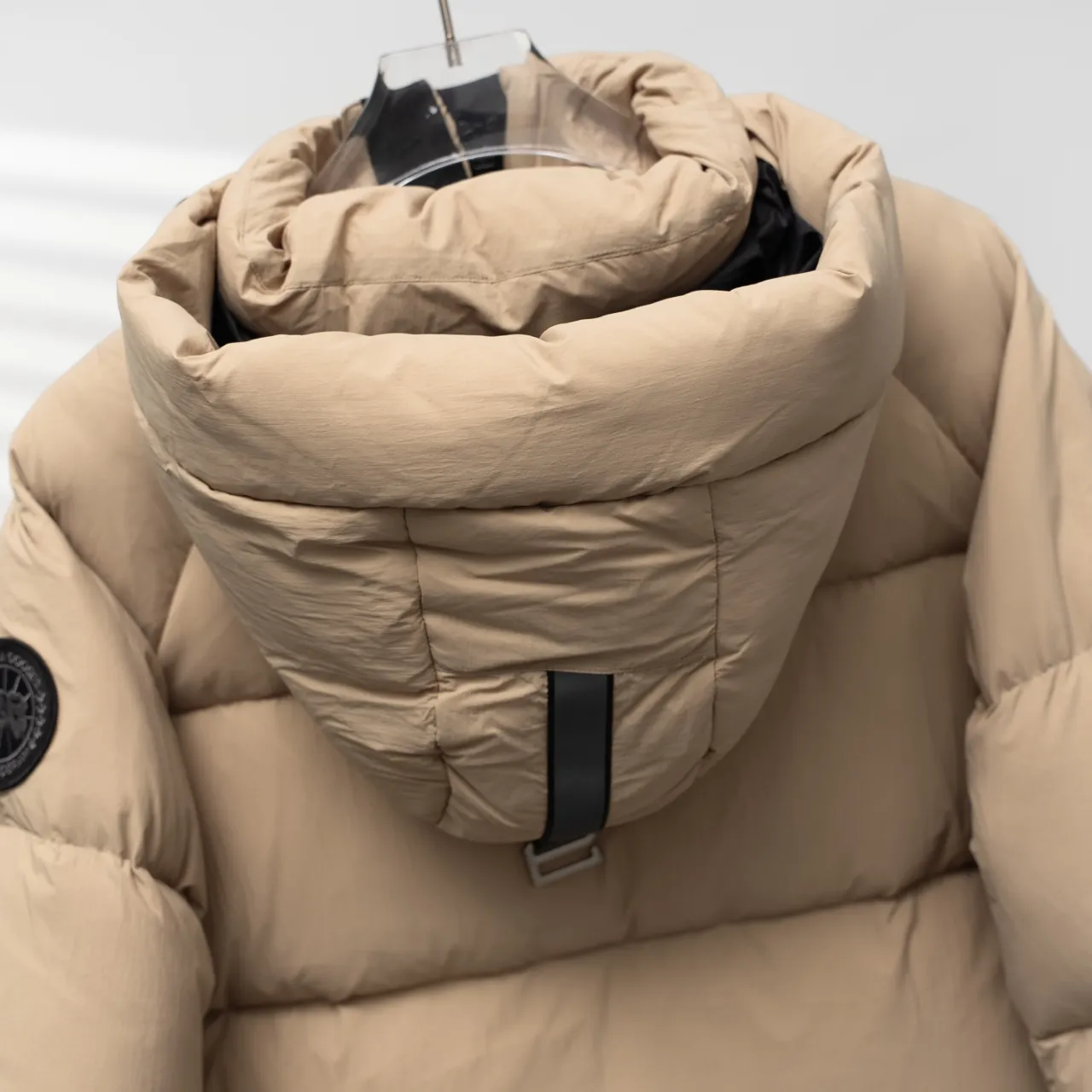 Top P880 CANADA GOOSE丨Canada Goose Ouyang Nana Generation Hooded Down Jacket Color: Brown Size: S-XXL